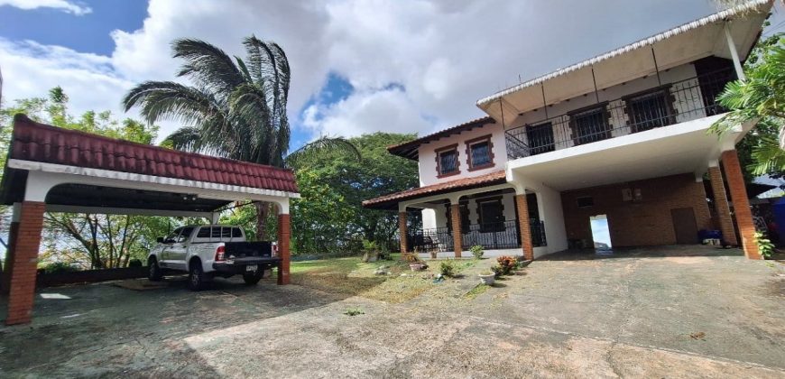 For Rent: Spacious House in El Dorado (#28-E), Ideal for Executives with Large Families and Pets