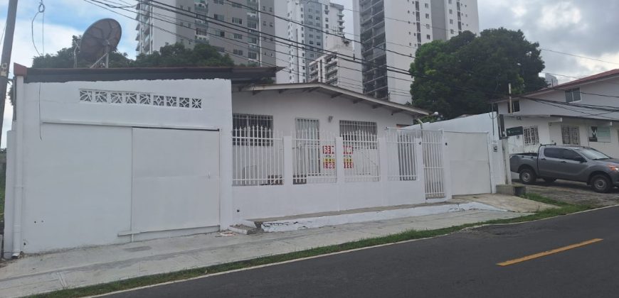 For Rent: Commercial House in Parque Lefevre – Ideal for Business