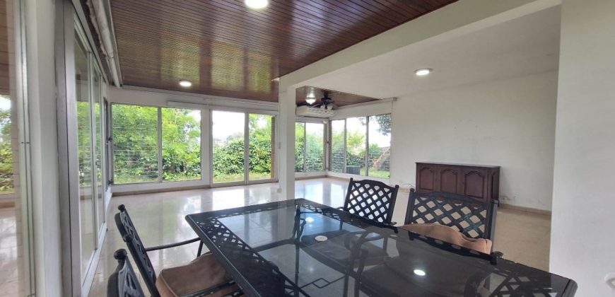 For Rent: Spacious House in El Dorado (#28-E), Ideal for Executives with Large Families and Pets
