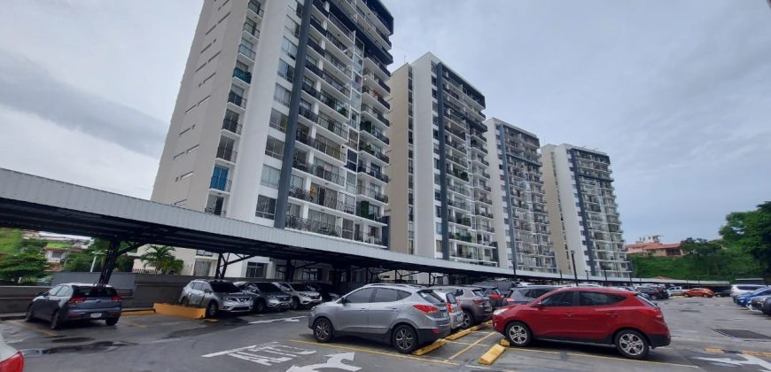For Rent: Apartment in PH Alta Vista Tower, El Bosque