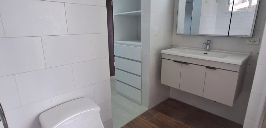 For Rent: Apartment in PH Coco del Mar
