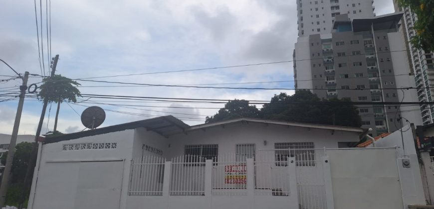 For Rent: Commercial House in Parque Lefevre – Ideal for Business