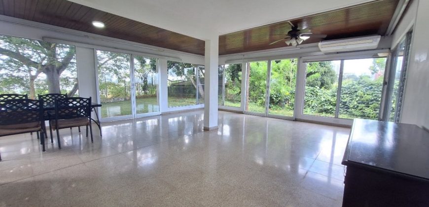 For Rent: Spacious House in El Dorado (#28-E), Ideal for Executives with Large Families and Pets