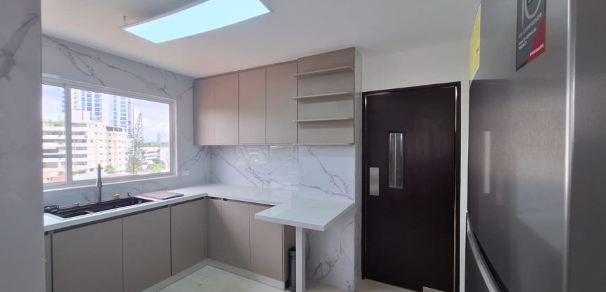 For Rent: Apartment in PH Coco del Mar