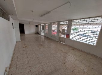 For Rent: Commercial Ground Floor Space in Parque Lefevre