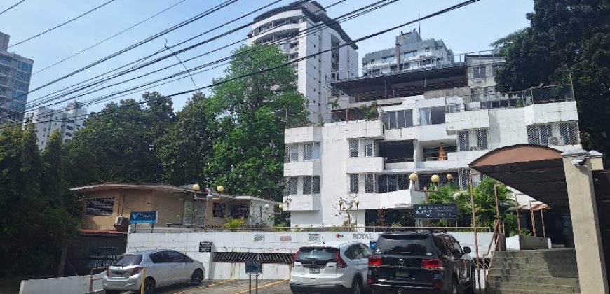 For Rent: Apartment in PH Royal Plaza, El Carmen