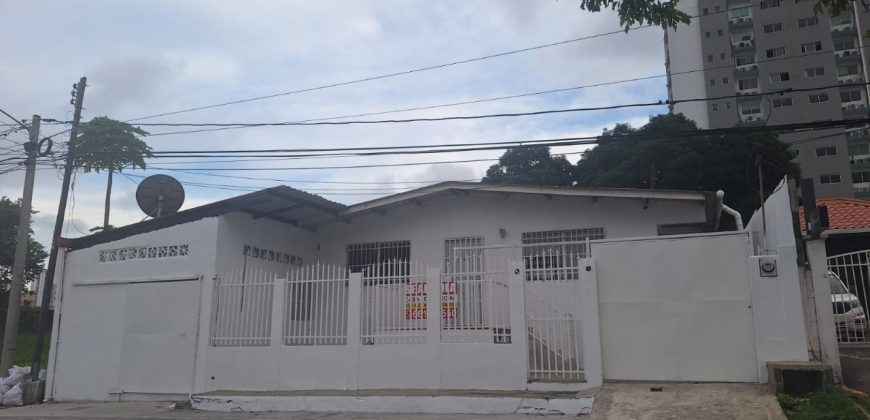 For Rent: Commercial House in Parque Lefevre – Ideal for Business