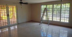 Spacious 5-Bedroom House for Sale in Llanos de Curundu, Albrook