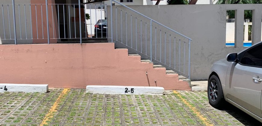 For Sale 2-Bedroom Apartment Near 12 de Octubre