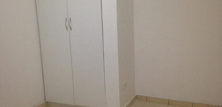 For Sale 2-Bedroom Apartment Near 12 de Octubre