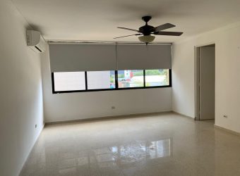 For Sale 3-Bedroom Apartment with Appliances in Obarrio