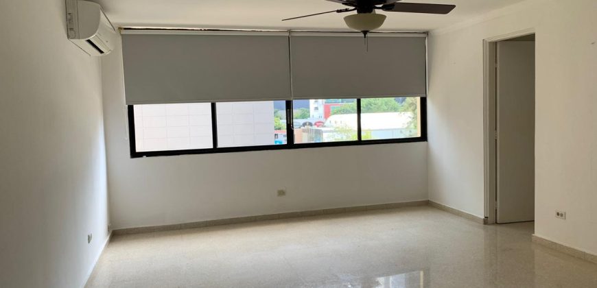 For Sale 3-Bedroom Apartment with Appliances in Obarrio