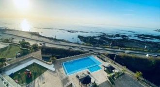 Fully Remodeled 3-Bedroom Apartment with White Appliances in Vía Israel