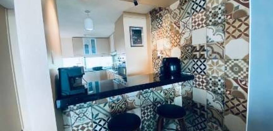 Fully Remodeled 3-Bedroom Apartment with White Appliances in Vía Israel