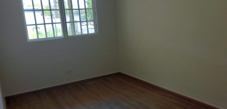 Spacious 5-Bedroom House for Sale in Llanos de Curundu, Albrook