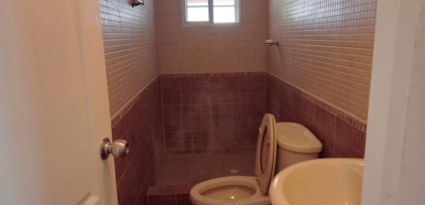 Spacious 5-Bedroom House for Sale in Llanos de Curundu, Albrook