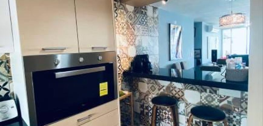Fully Remodeled 3-Bedroom Apartment with White Appliances in Vía Israel