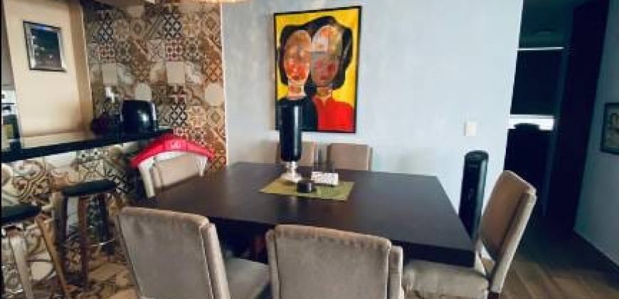 Fully Remodeled 3-Bedroom Apartment with White Appliances in Vía Israel