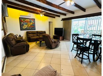 Spacious 5-Bedroom House for Sale in Balboa, Ancón
