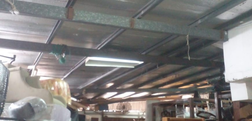 2-Story Building with Warehouse in Vista Hermosa