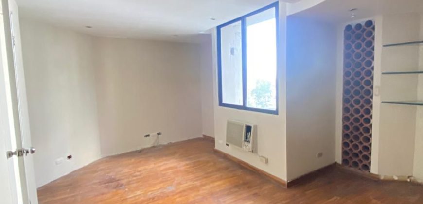 For Rent & For Sale Spacious 3-Bedroom Apartment in Coco del Mar – Prime Location!
