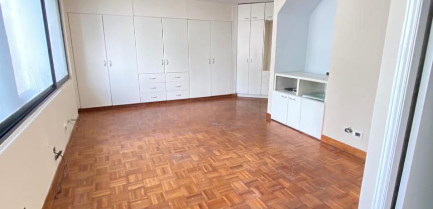 For Rent & For Sale Spacious 3-Bedroom Apartment in Coco del Mar – Prime Location!