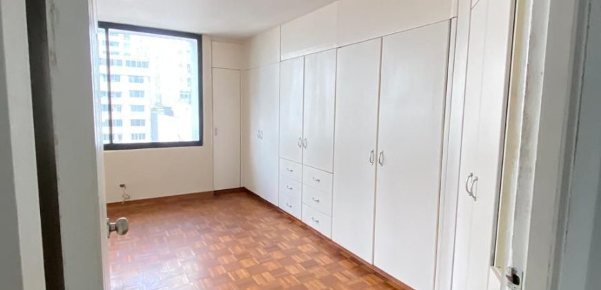 For Rent & For Sale Spacious 3-Bedroom Apartment in Coco del Mar – Prime Location!